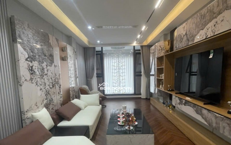 Bán nhà khu phân lô 918 Phúc Đồng, 60m2, ô tô tránh, kinh doanh, 17,8 tỷ